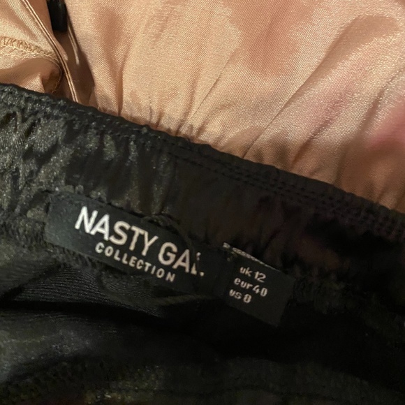 Nasty silk cinched crop top - Picture 2 of 2